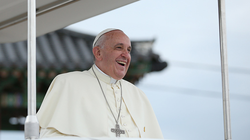 En la mémoire du saint Curé d'Ars, le Pape remercie les prêtres