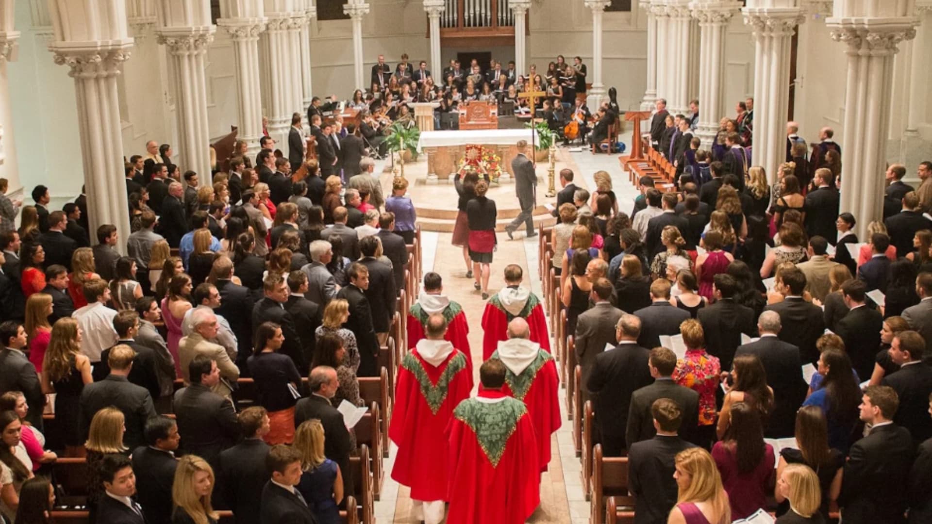 « Servir la justice, c’est aussi donner un goût de vivre » : Mgr Lépine à la Messe rouge
