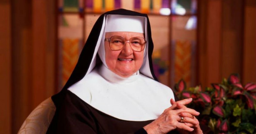 EWTN's Mother Angelica dies at the age of 92