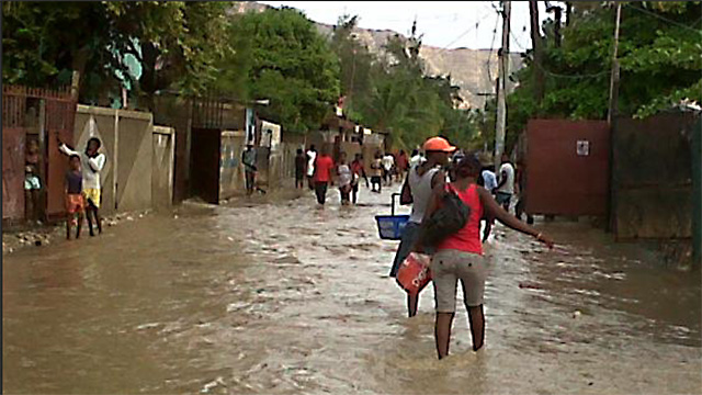 Hurricane Matthew pummels Haiti