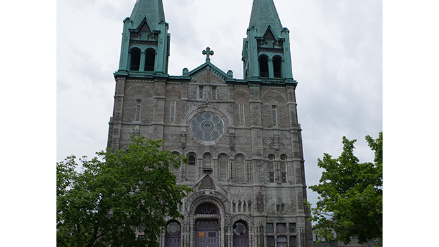 Facade Saint-Nom-de-Jésus