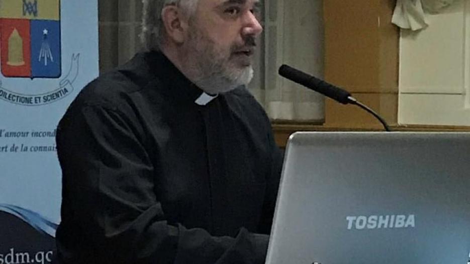 Une conférence attendue du père Baggio. (Photo : Alesandra Santopadre)