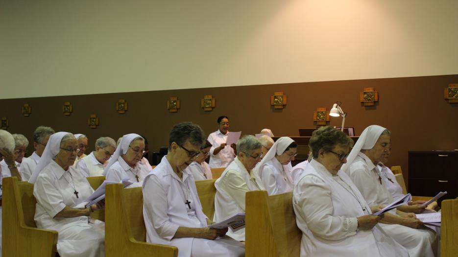 Some of the Soeurs missionnaires du Christ-Roi of Canada: Present on four continents, in eight countries and in 27 homes, the miracle is here: the Quebecois congregation “continues to grow and bear fruit.” – Sister Claudette Morin