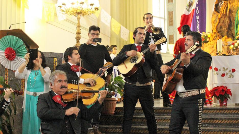 The Mariachi Figueroa band! (Photo: Isabelle de Chateauvieux)