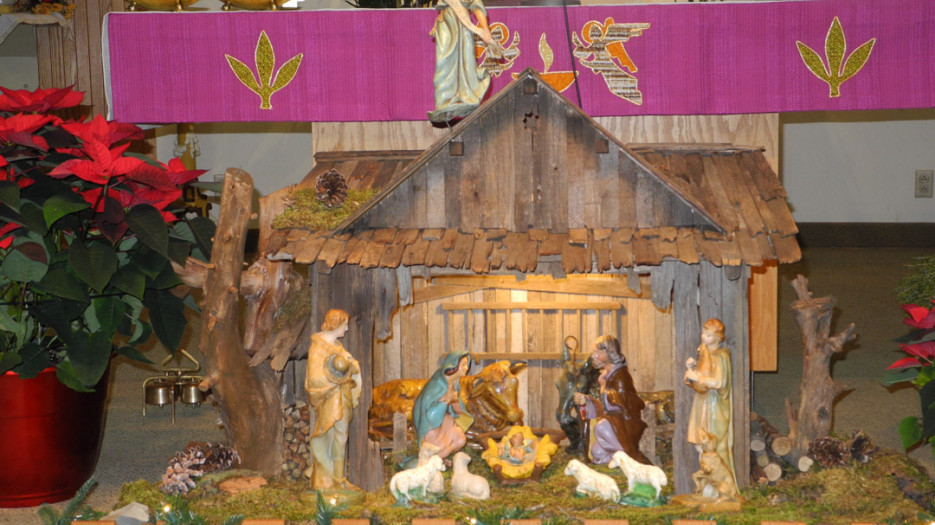 Nativity scenes at St Vladimir- Mission Slovène