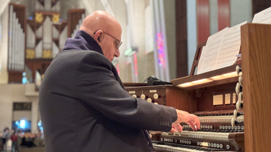 Une messe pour la paix rassemble les fidèles à l’Oratoire Saint-Joseph