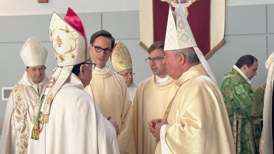 Une messe pour la paix rassemble les fidèles à l’Oratoire Saint-Joseph
