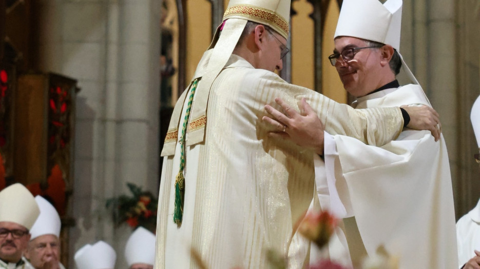 Mgr Alain Faubert a été installé du diocèse de Valleyfield