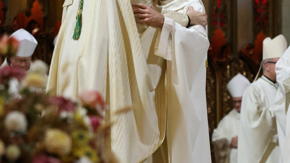 Mgr Alain Faubert a été installé du diocèse de Valleyfield