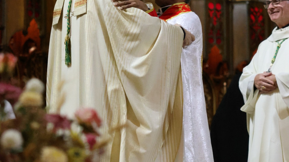 Mgr Alain Faubert a été installé du diocèse de Valleyfield