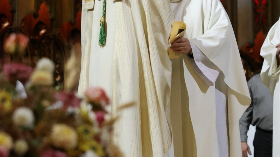 Mgr Alain Faubert a été installé du diocèse de Valleyfield