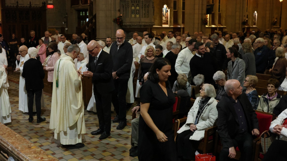 Mgr Alain Faubert a été installé du diocèse de Valleyfield