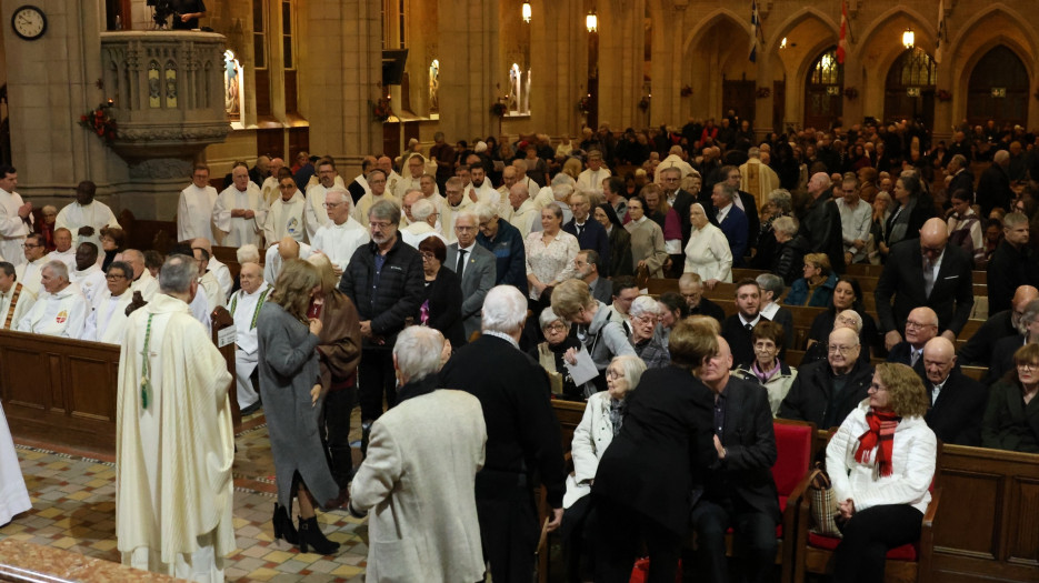 Mgr Alain Faubert a été installé du diocèse de Valleyfield