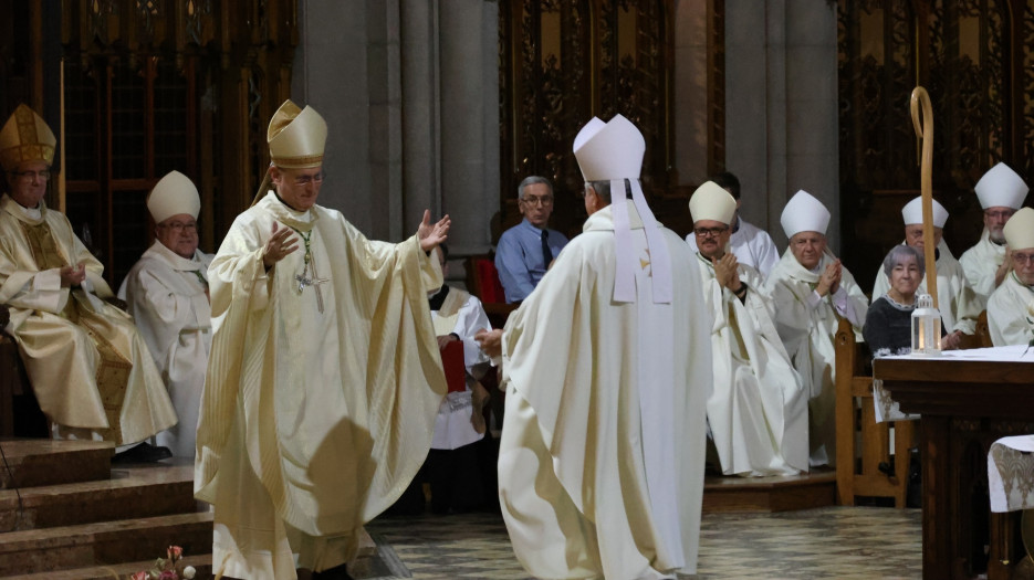 Mgr Alain Faubert a été installé du diocèse de Valleyfield