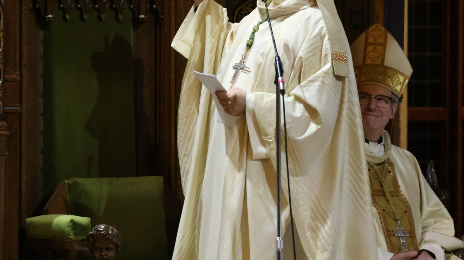 Mgr Alain Faubert a été installé du diocèse de Valleyfield