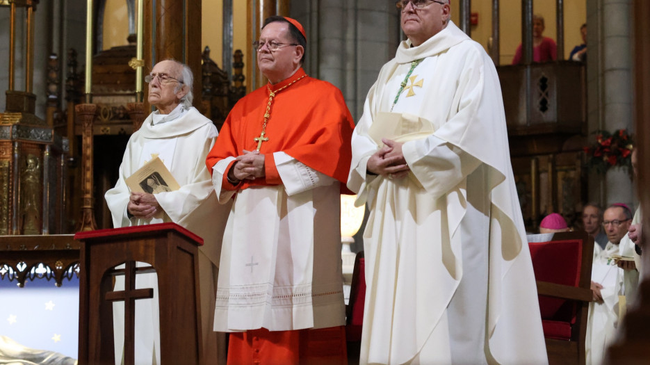 Bishop Alain Faubert Installed as Bishop of Valleyfield