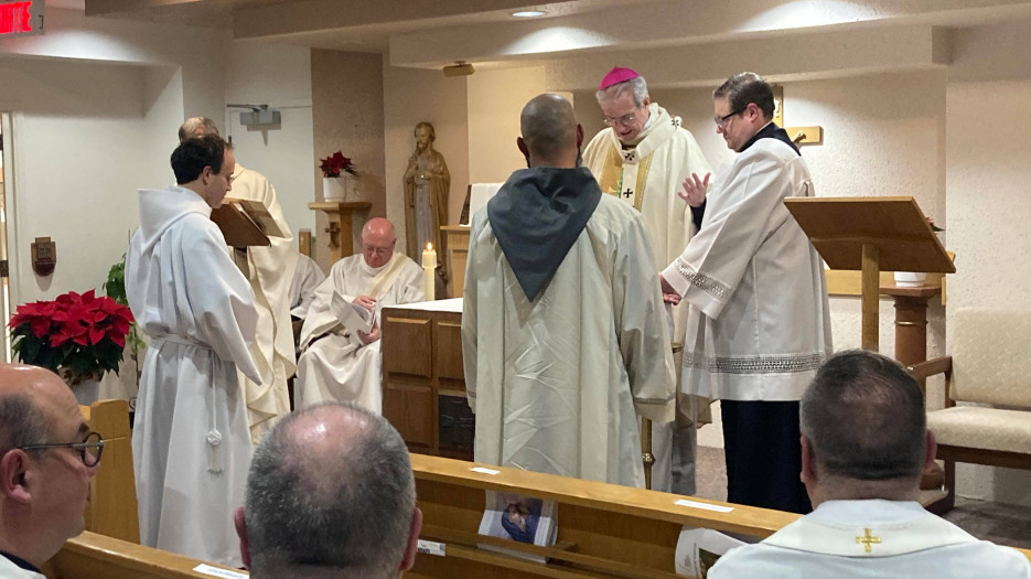 Special mass at the GSAM
