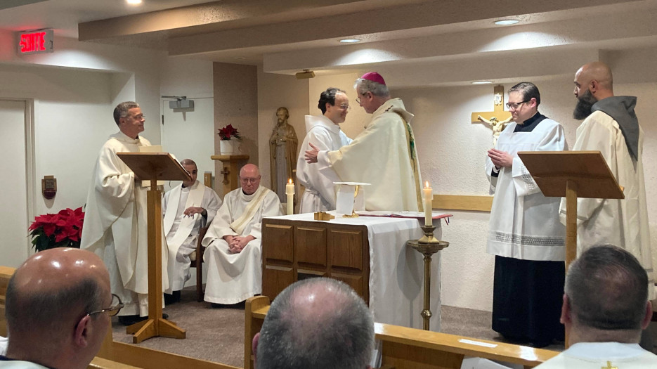 Special mass at the GSAM
