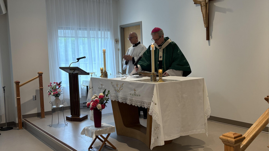 Visite pastorale à la résidence Les Pionnières